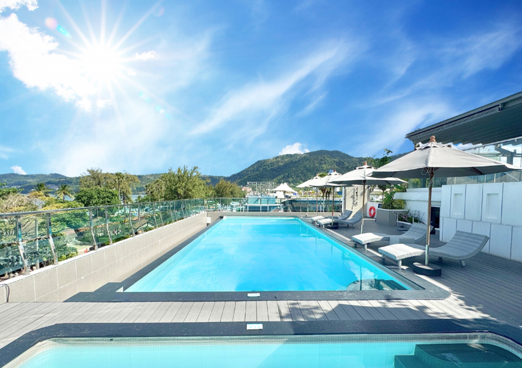 Clarian One Bedroom Suite Romance