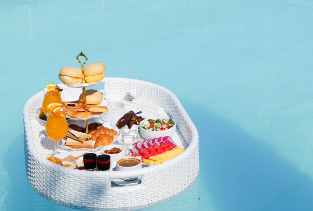 Floating Breakfast