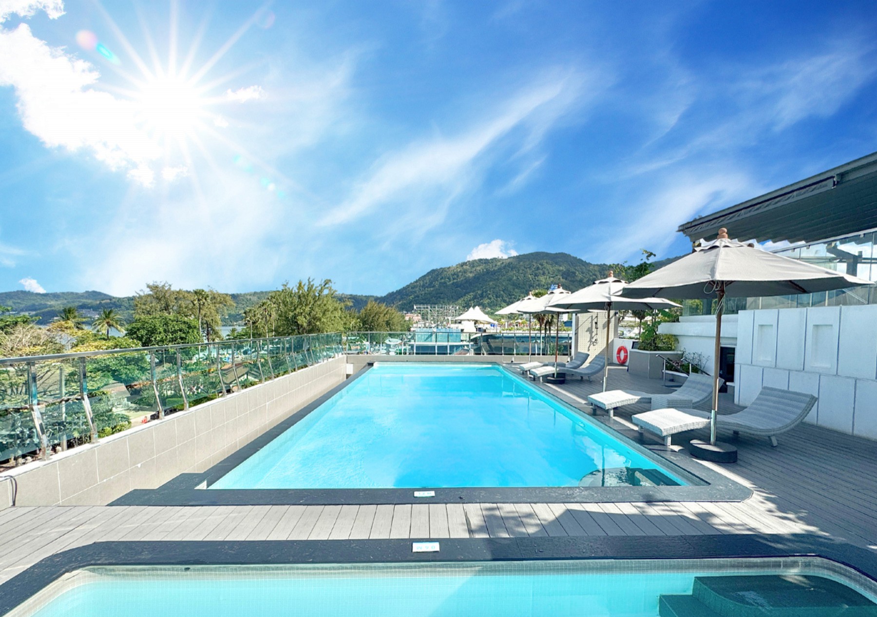 Pool Rooftop