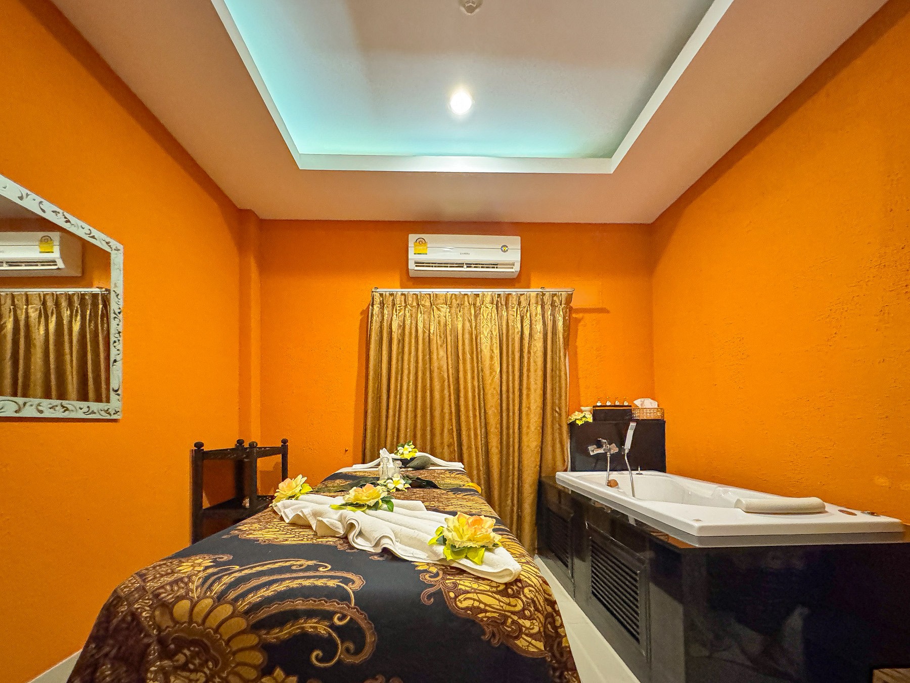 Opal Spa at Quality Beach Resorts & Spa Patong (Sister Hotel)