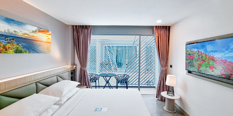 Superior Standard King Room Balcony