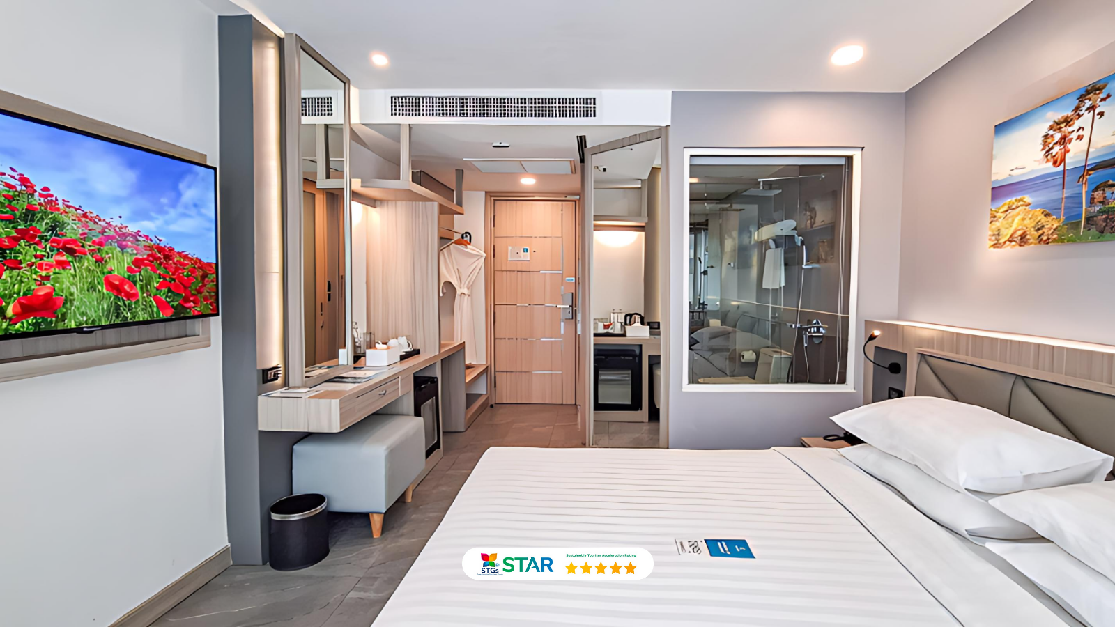 Superior Standard King Room Balcony