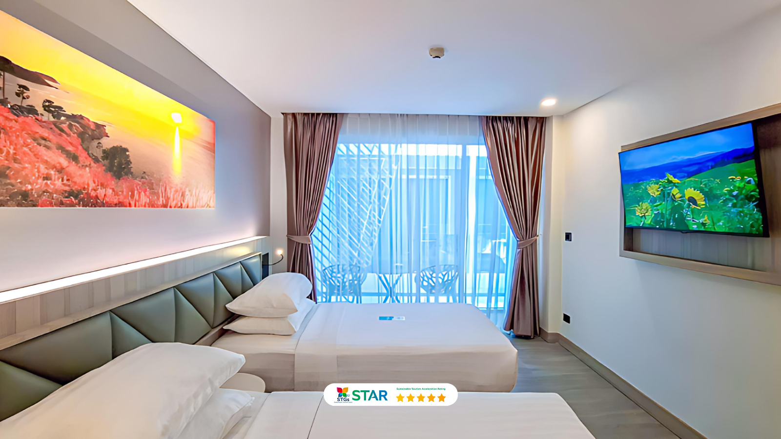 Deluxe Twin Balcony Room