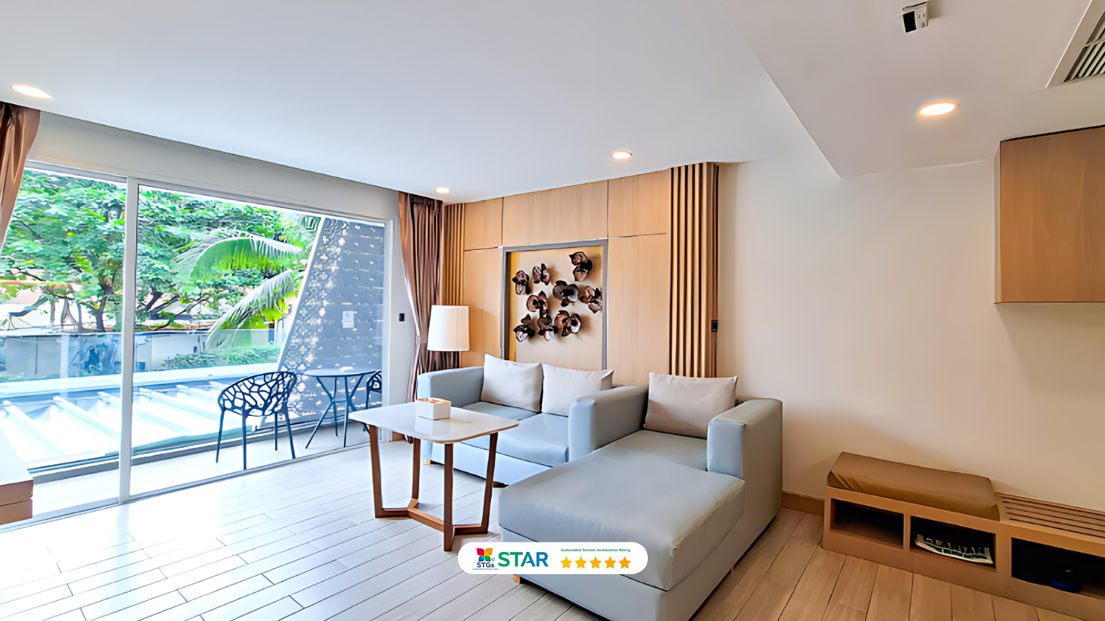 One Bedroom Suite City View